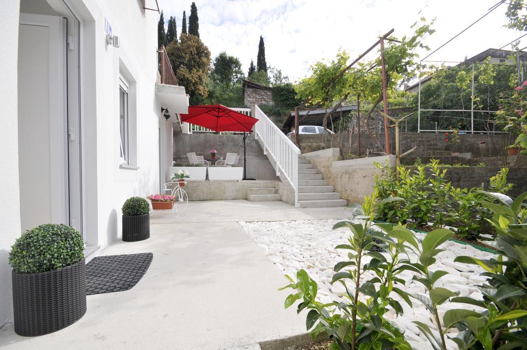 Apartmani Mijatovic Трогир Экстерьер фото