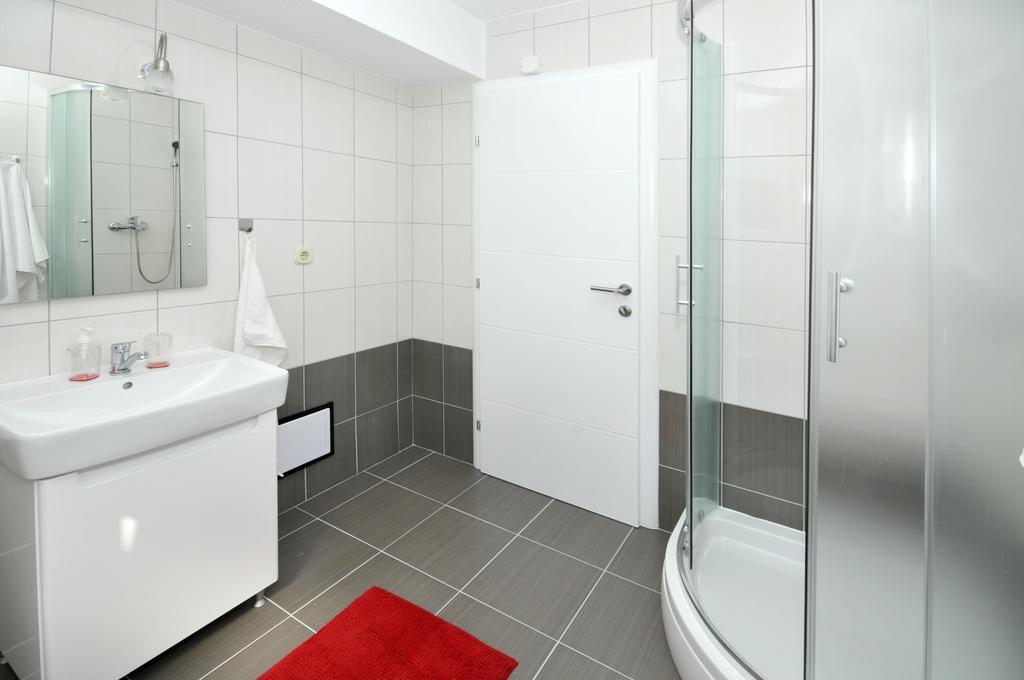 Apartmani Mijatovic Трогир Экстерьер фото